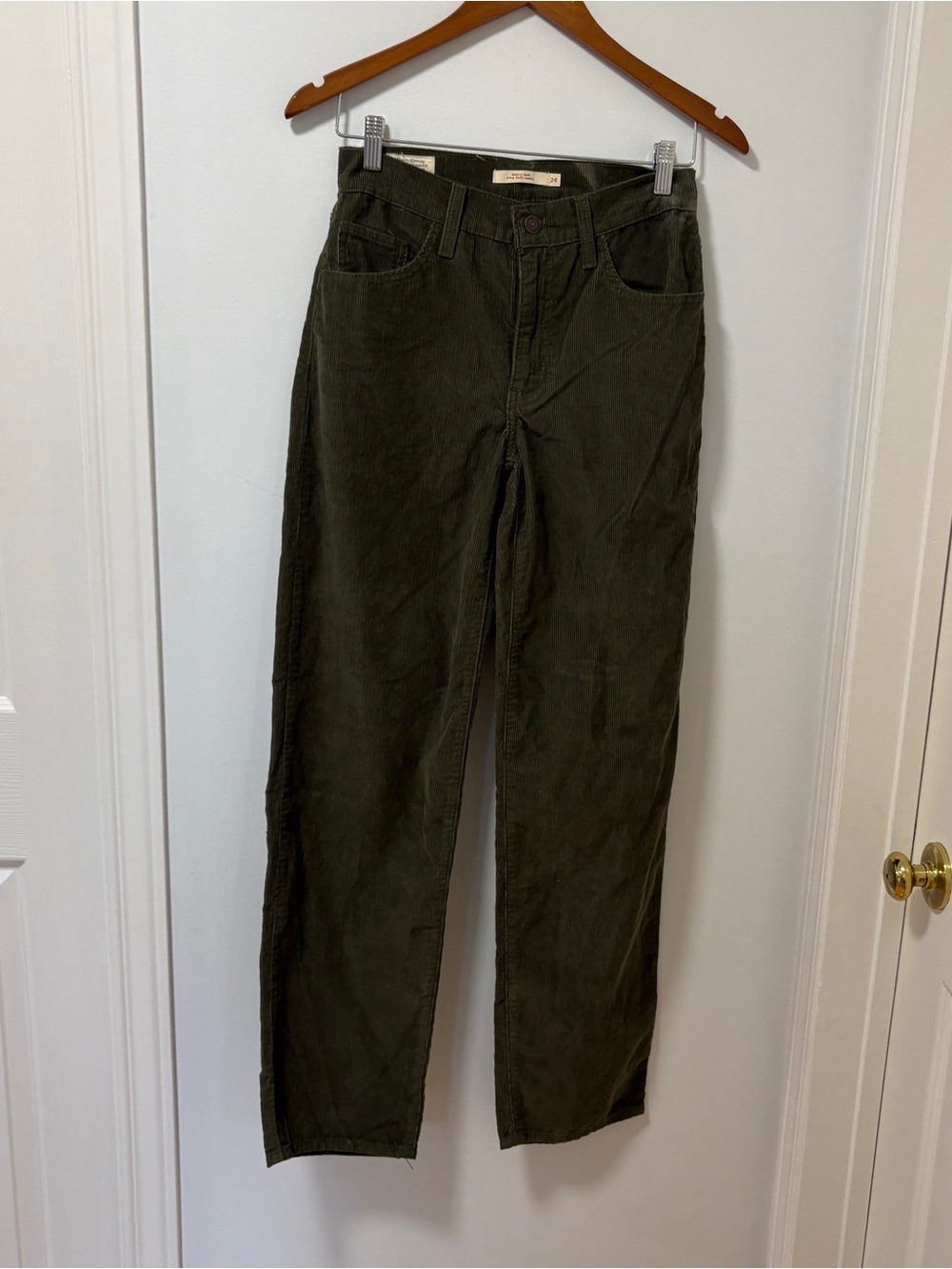 Levi's “Baggy Dad” Green Corduroy Pants Size 24